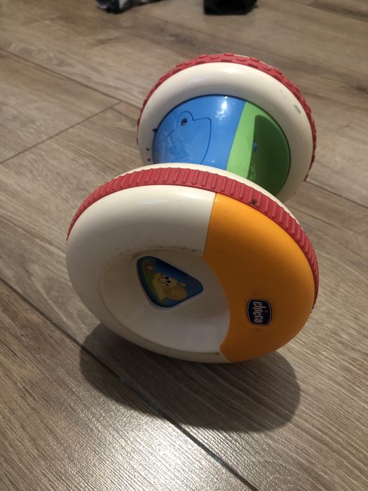 Chicco іграшки на батарейках