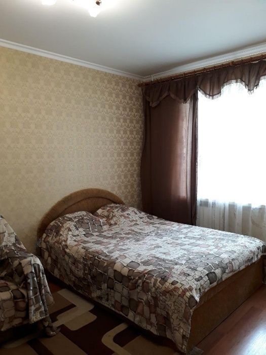 Квартира подобово-погодинно.  Лук'янівка без посередників.