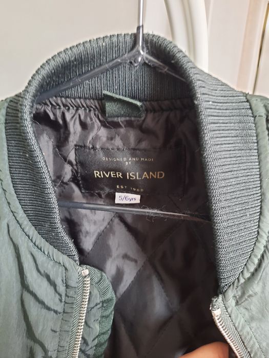 Продам куртку на хлопчика