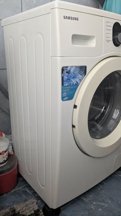 Продам стиральную машинку Samsung