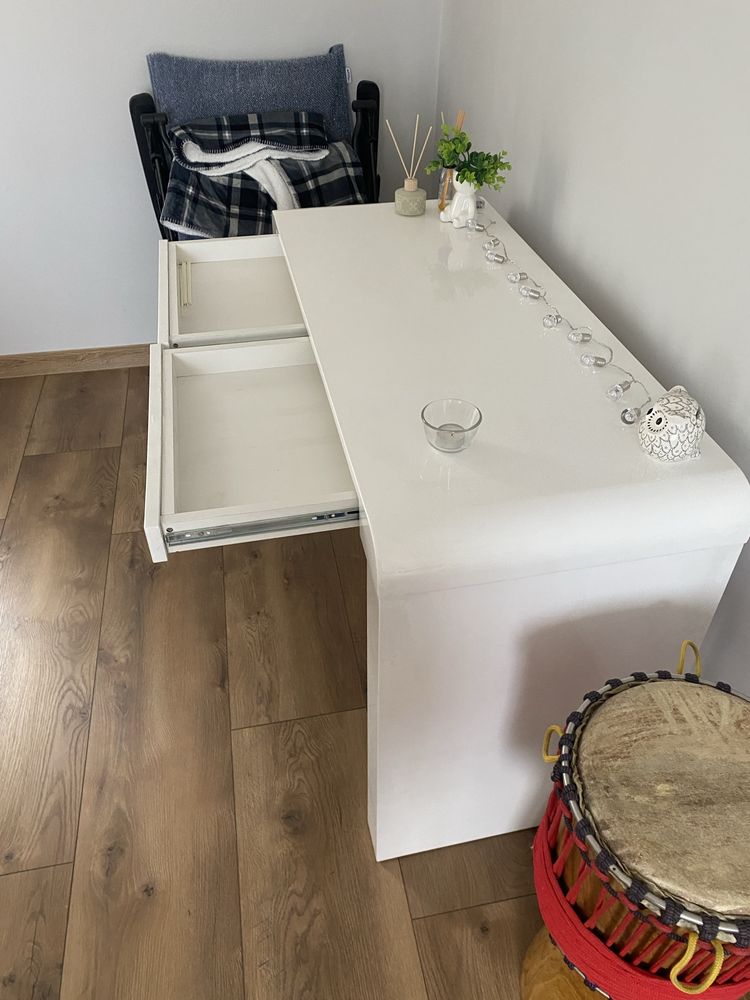 Biurko białe połysk eleganckie nowoczesne