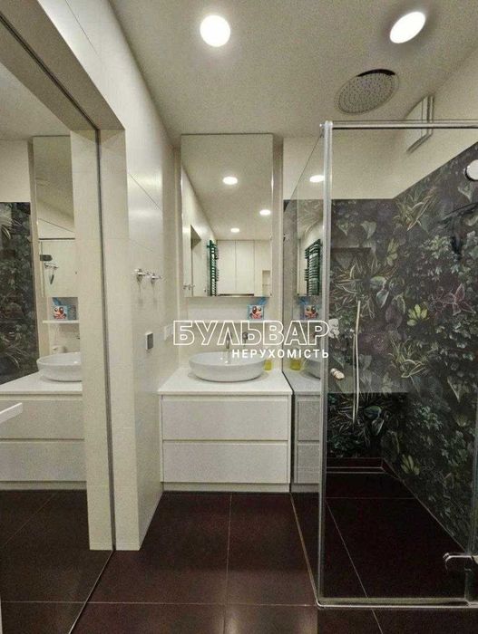 Продам 3 к.кв - 94 м2, Новострой, ЖК Плехановский, ул Молочная