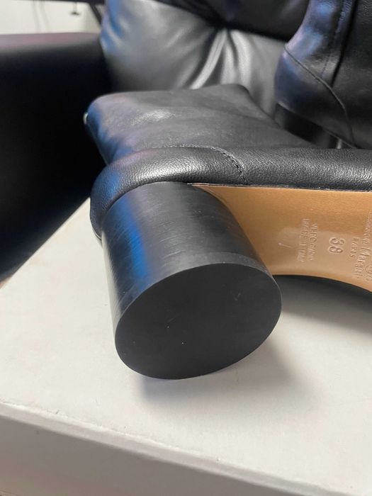 MM6 Maison Margiela  fashion rozciętym noskiem na wysokim obcasie R.38