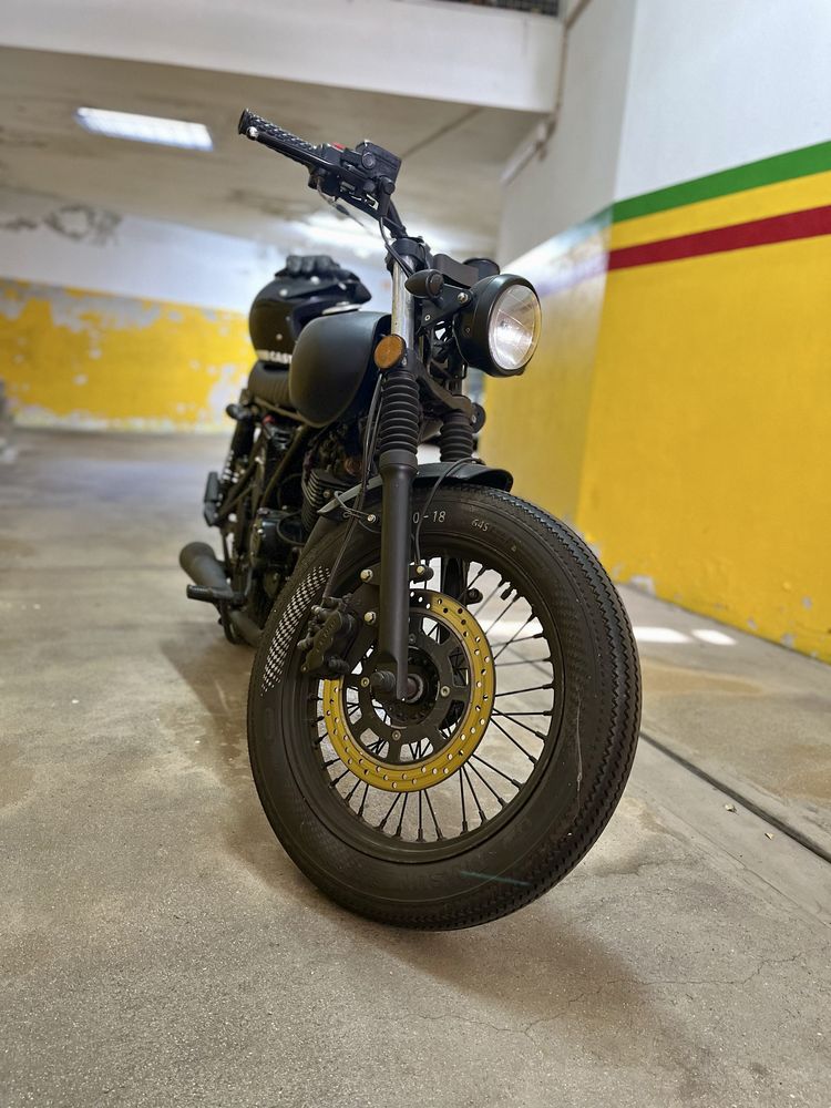 Mutt Mongrel 125cc | • Capacete + Luvas Oferta