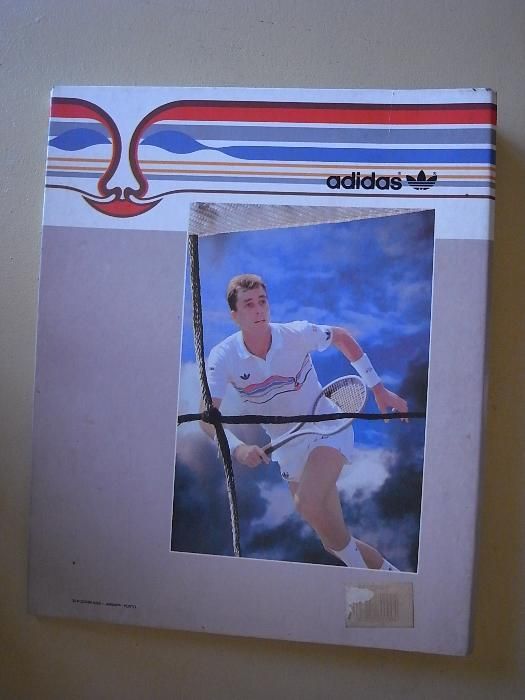 capa A4 tenis adidas vintage