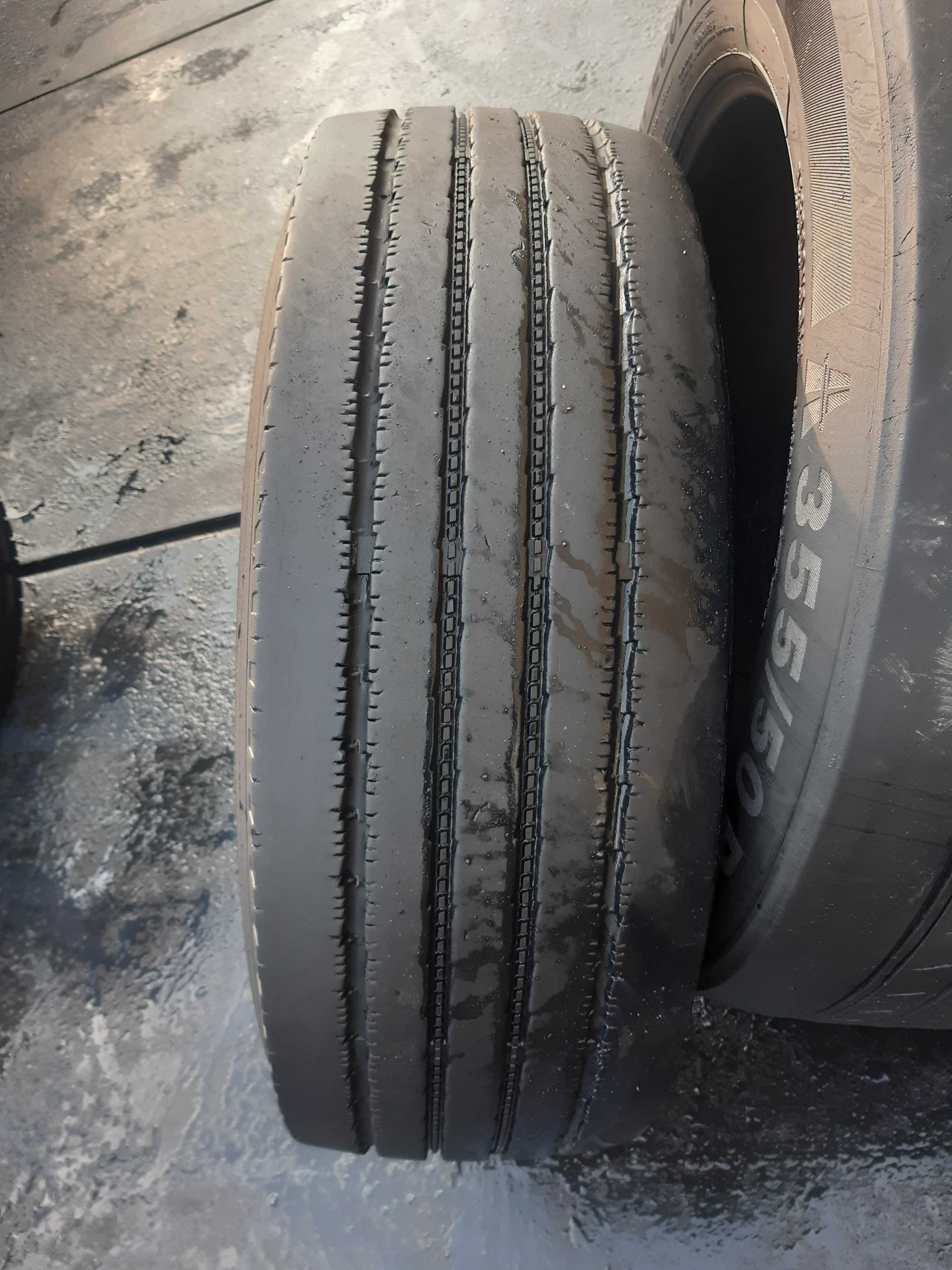 305/70R19.5 Kumho KRS03 przód