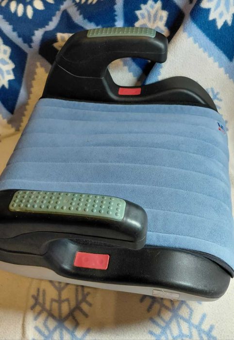 Бустер дитяче автокрісло