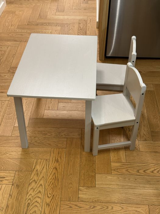 Ikea Sundvik stolik i 2 krzesełka