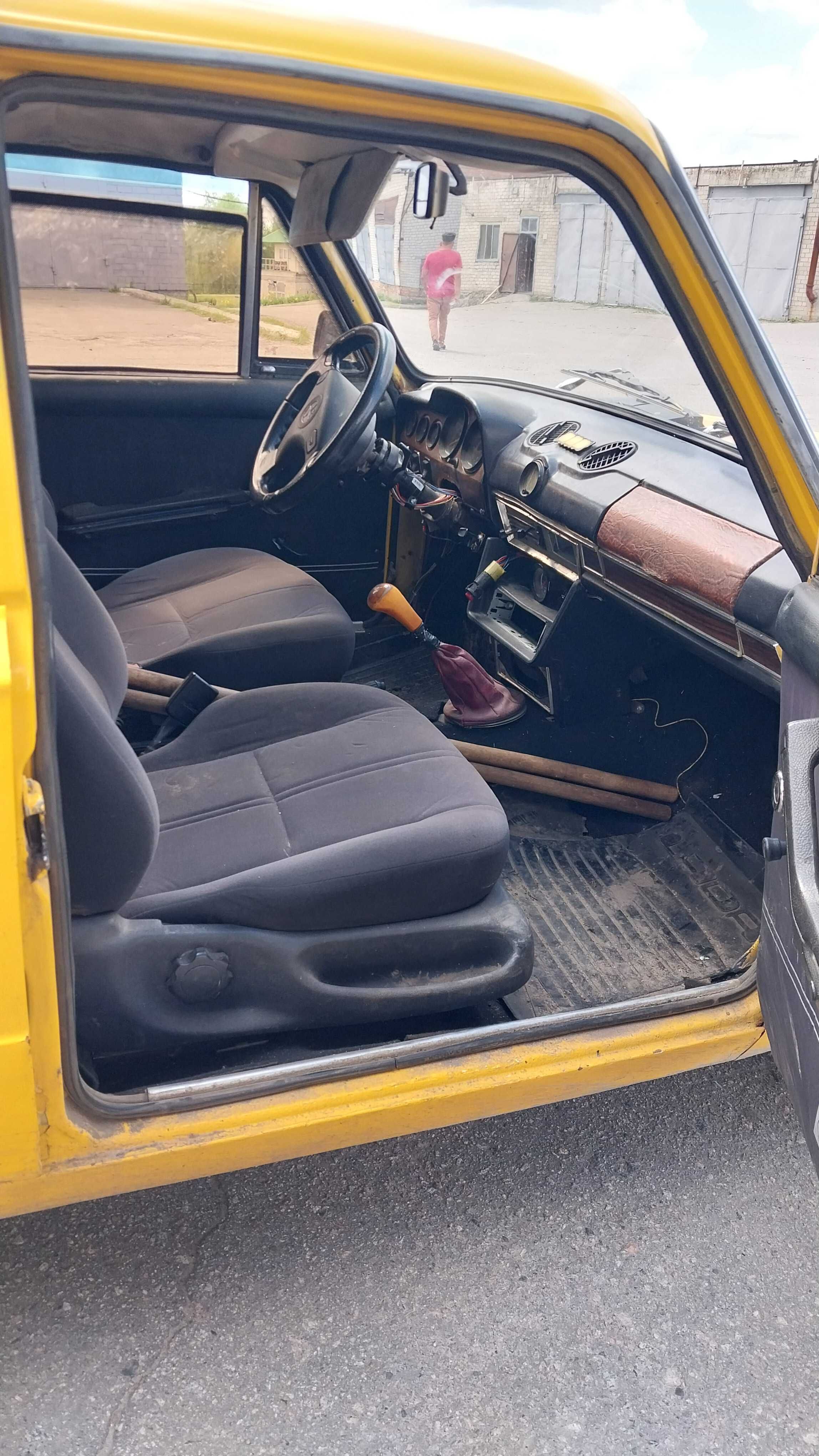 легковий автомобіль