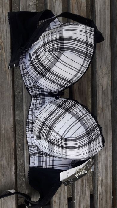 Бюстгалтер нові .