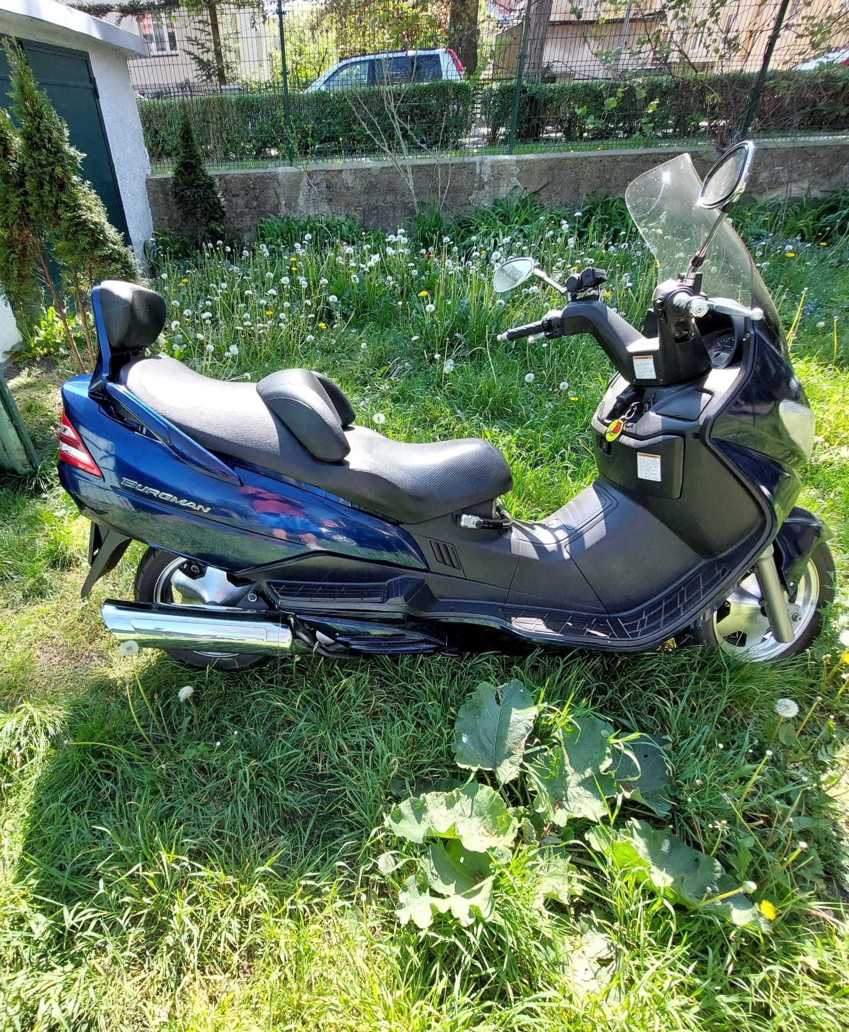 Suzuki Burgman AN 400