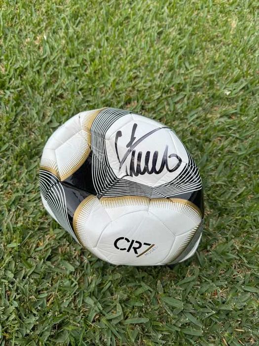 Bola Autografada Cristiano Ronaldo Oficial Museu CR7