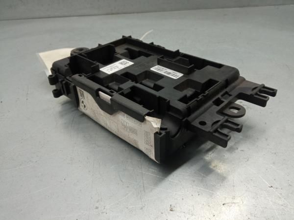 Caixa fusíveis / SAM / BSI BMW 1 (F21)