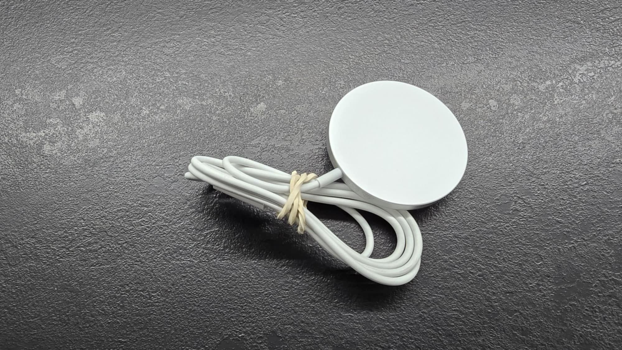 Oryginalna ładowarka indukcyjna Apple MagSafe