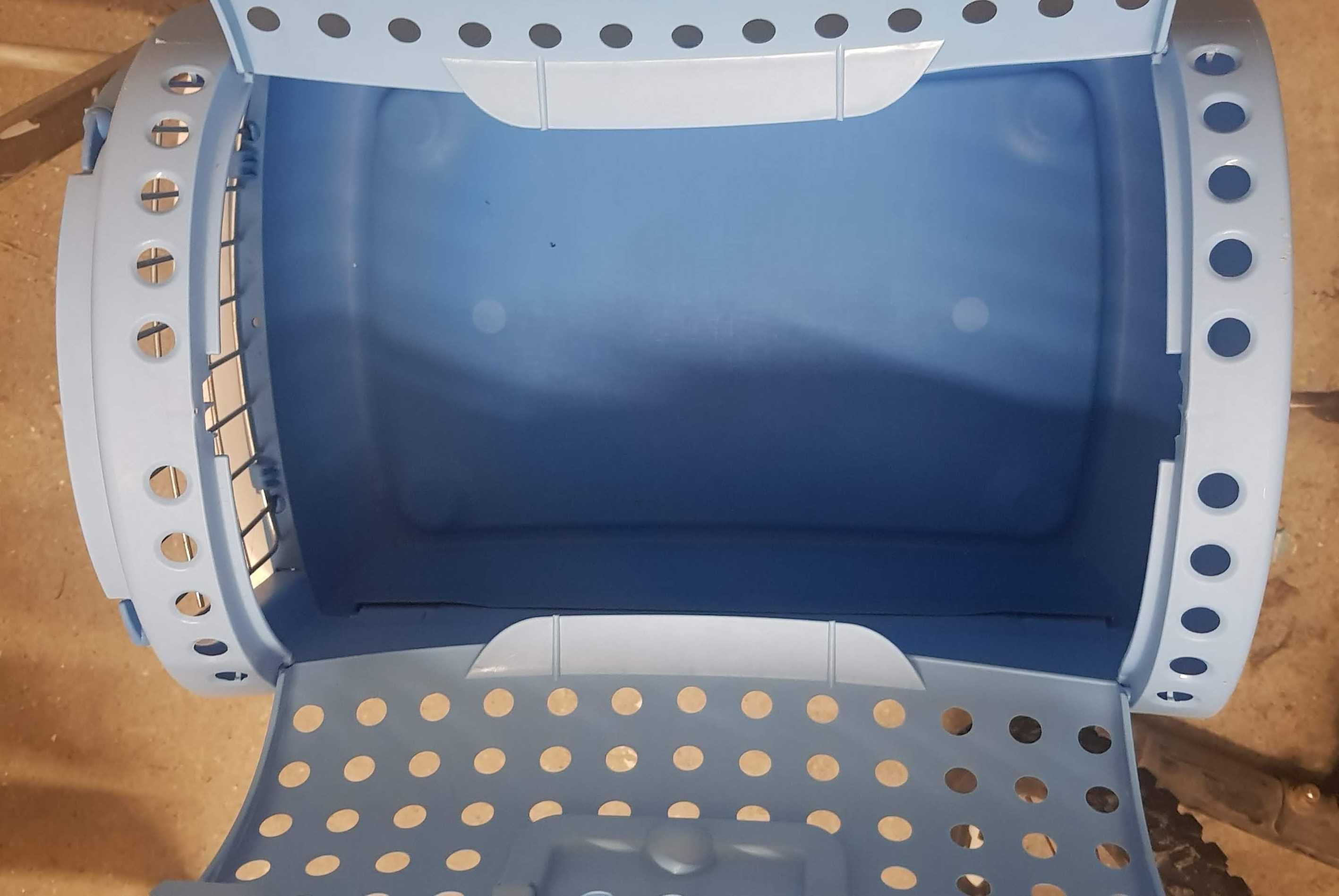 Transportadora para animais com abertura frontal e no topo