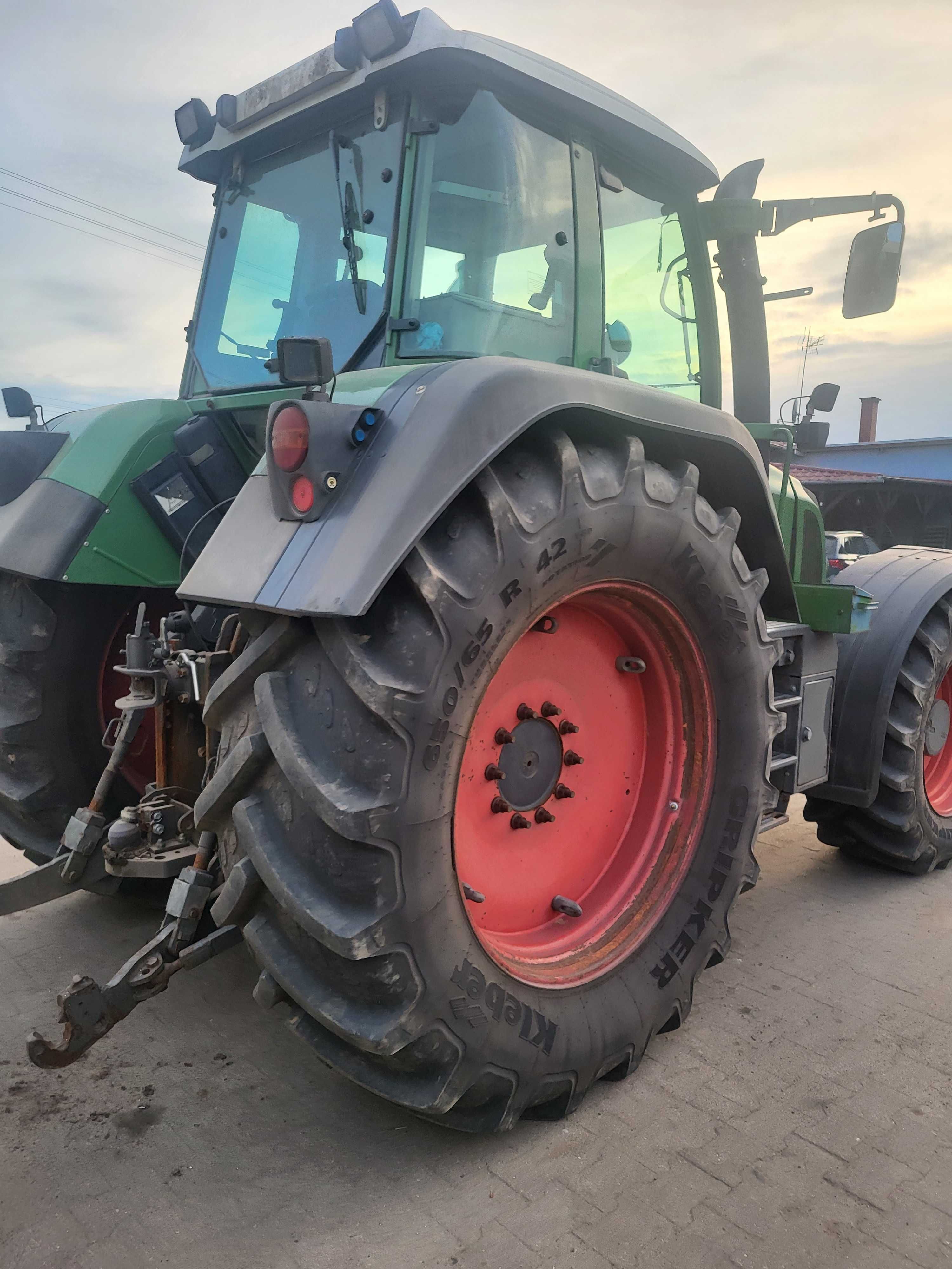 Fendt 818  (820)