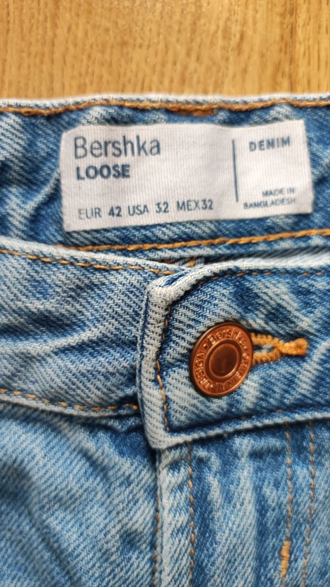 Spodnie loosee Bershka