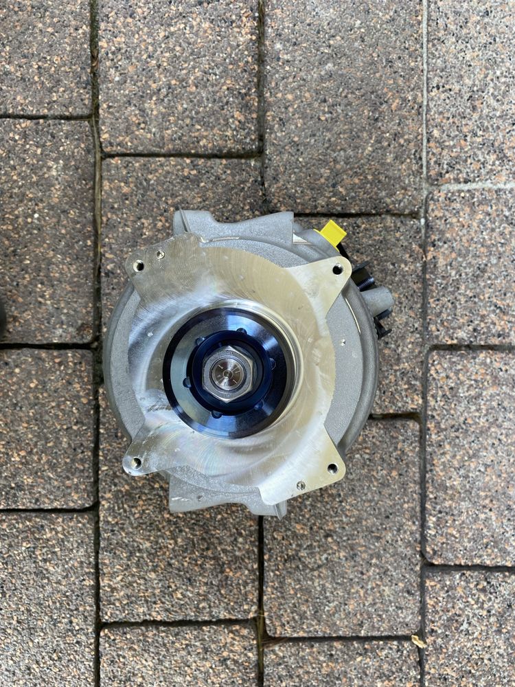 Audi RS6 RS7 RSQ8 4.0 TFSI Alternator rozrusznik 48V