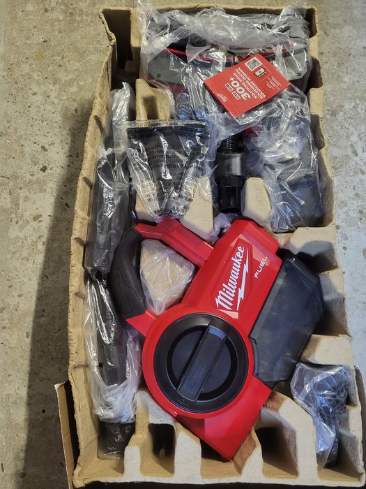 Milwaukee 0940 М18 0940-20 M18 FCVL-0 порохотяг пилосос