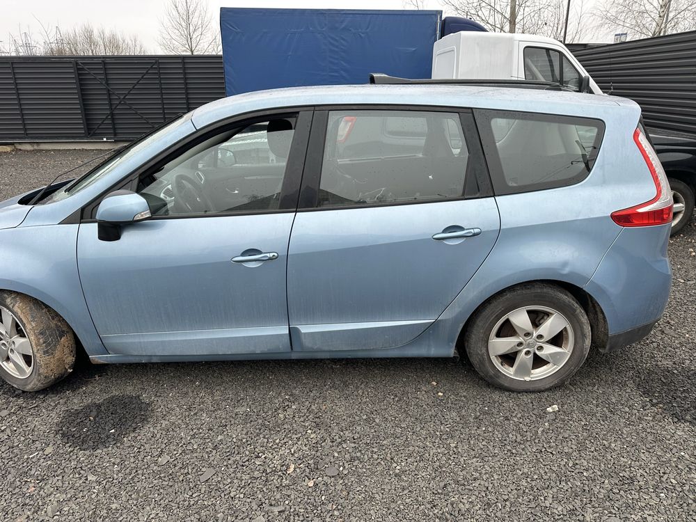 Двери передние задние Renault Grand Scenic 3