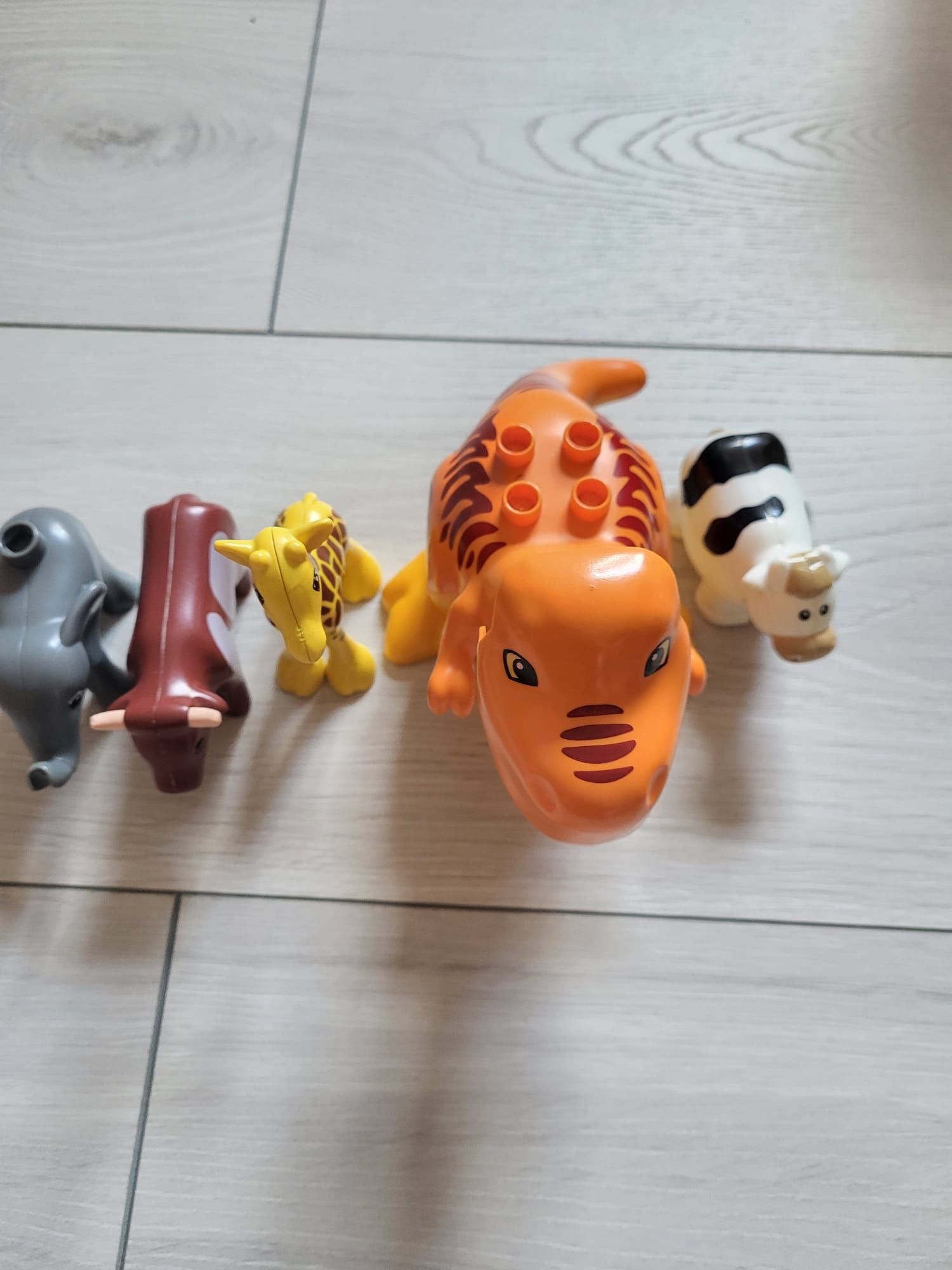 Lego Duplo 400 elementów + pojazdy