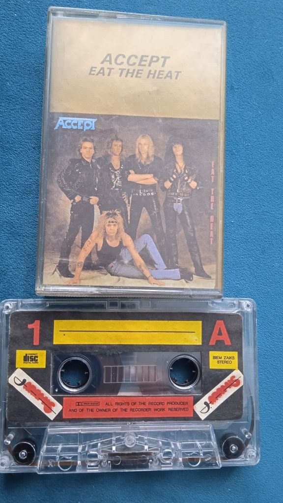 Kaseta, Accept, metal,rock