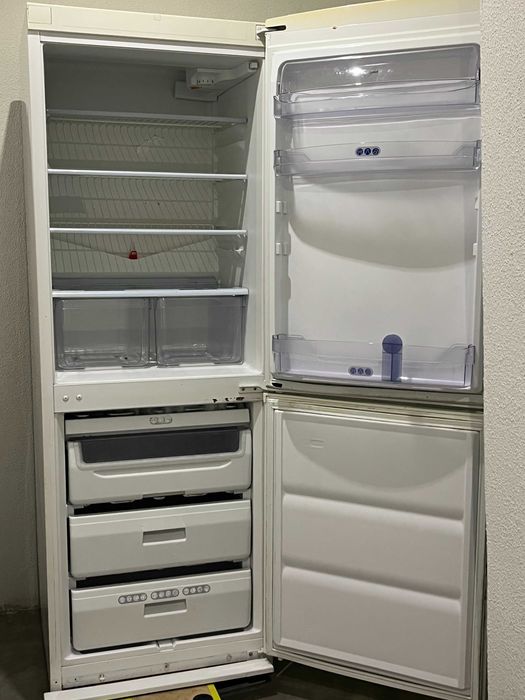Frigorífico combinado Whirlpool Classe A