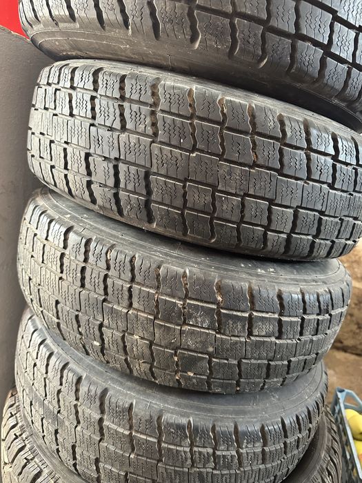 Зимова ризина на дисках Renova r13 175/70