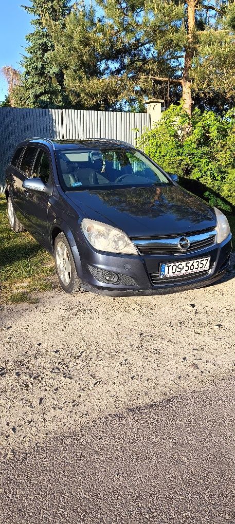 Astra 1.6 B kombi