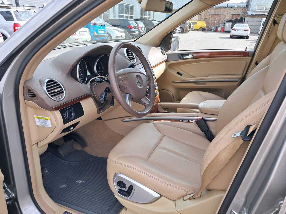 MERCEDES-BENZ GL450 2008, Аванс 205000 грн, Платіж 25600 грн