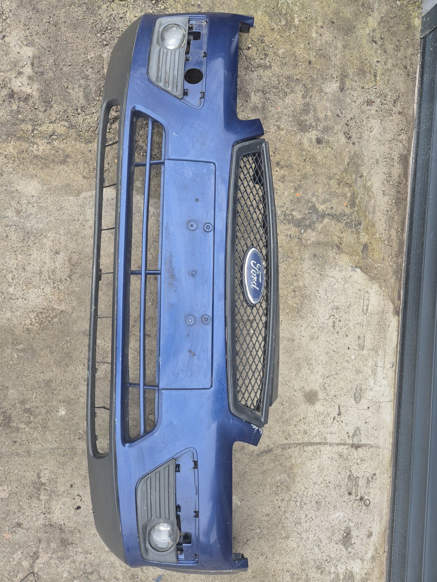 Zderzak przedni ford focus mk2 kl 36