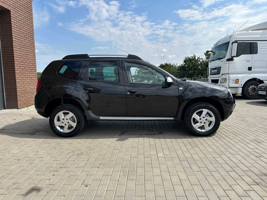 РЕНО дачія Дастер-газ бензин 2012