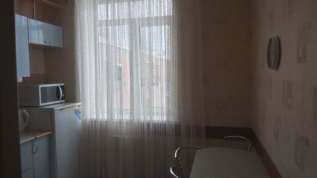 Посуточно 2 ком Центр 97 кв пр. Гагарина, 6 спальных
