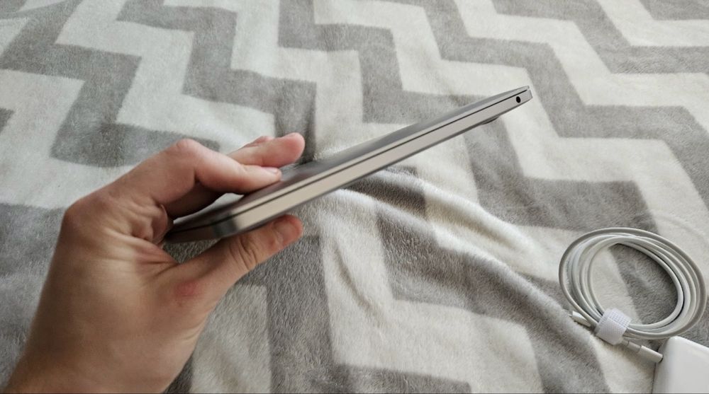 MacBook Pro 13.3” A2159 (2019) – i7 / 16GB RAM / 256GB SSD