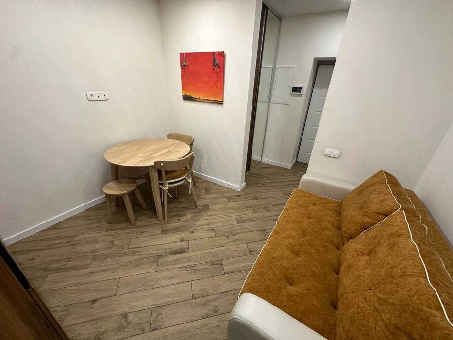 Двокімнатна Новобудова  Левада 2поверх  88000