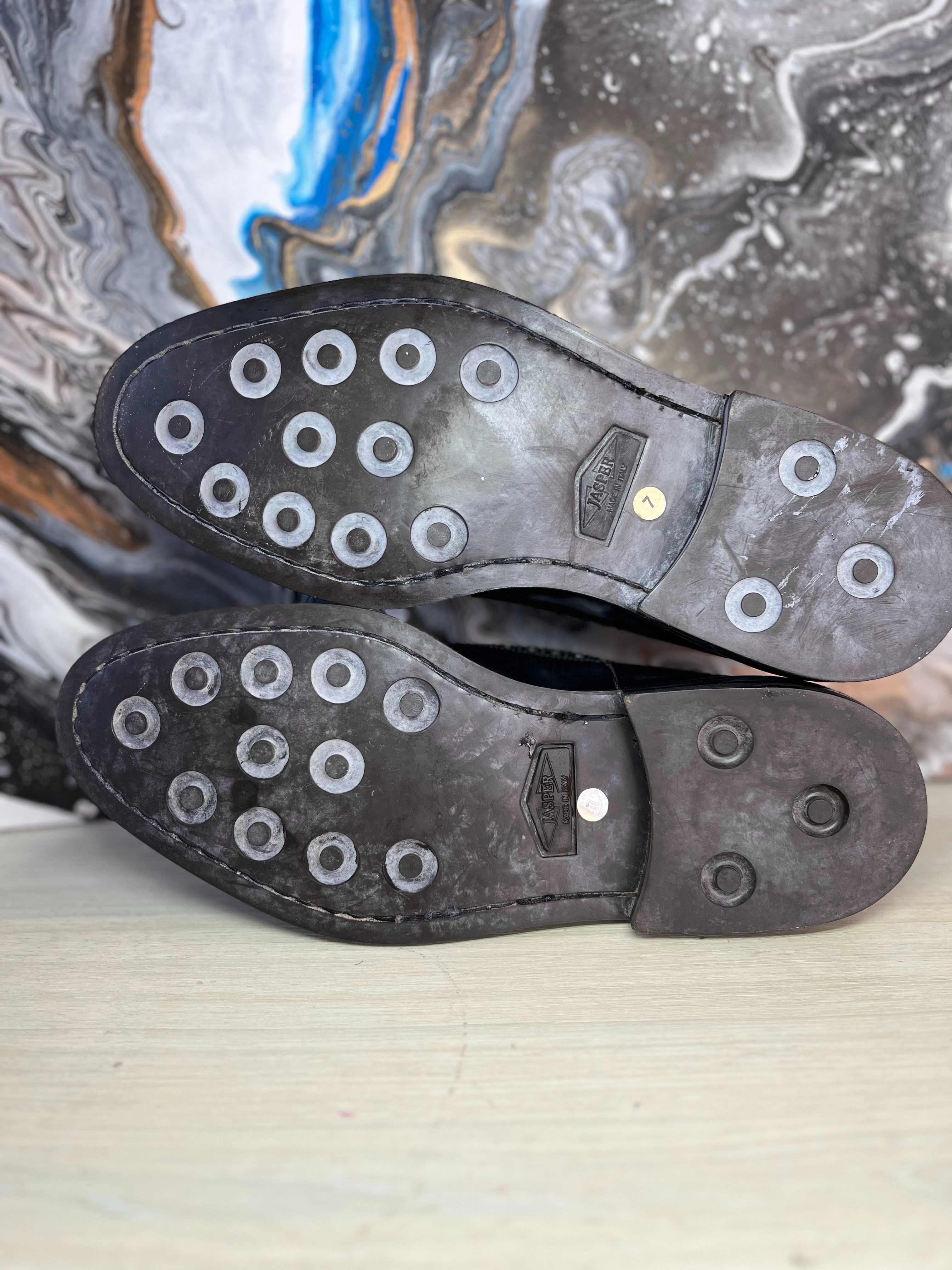 Чоловічі Броги Jasper, Зроблено в Італії.