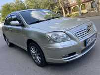 Продам TOYOTA (АКПП, 2.0)гарний стан