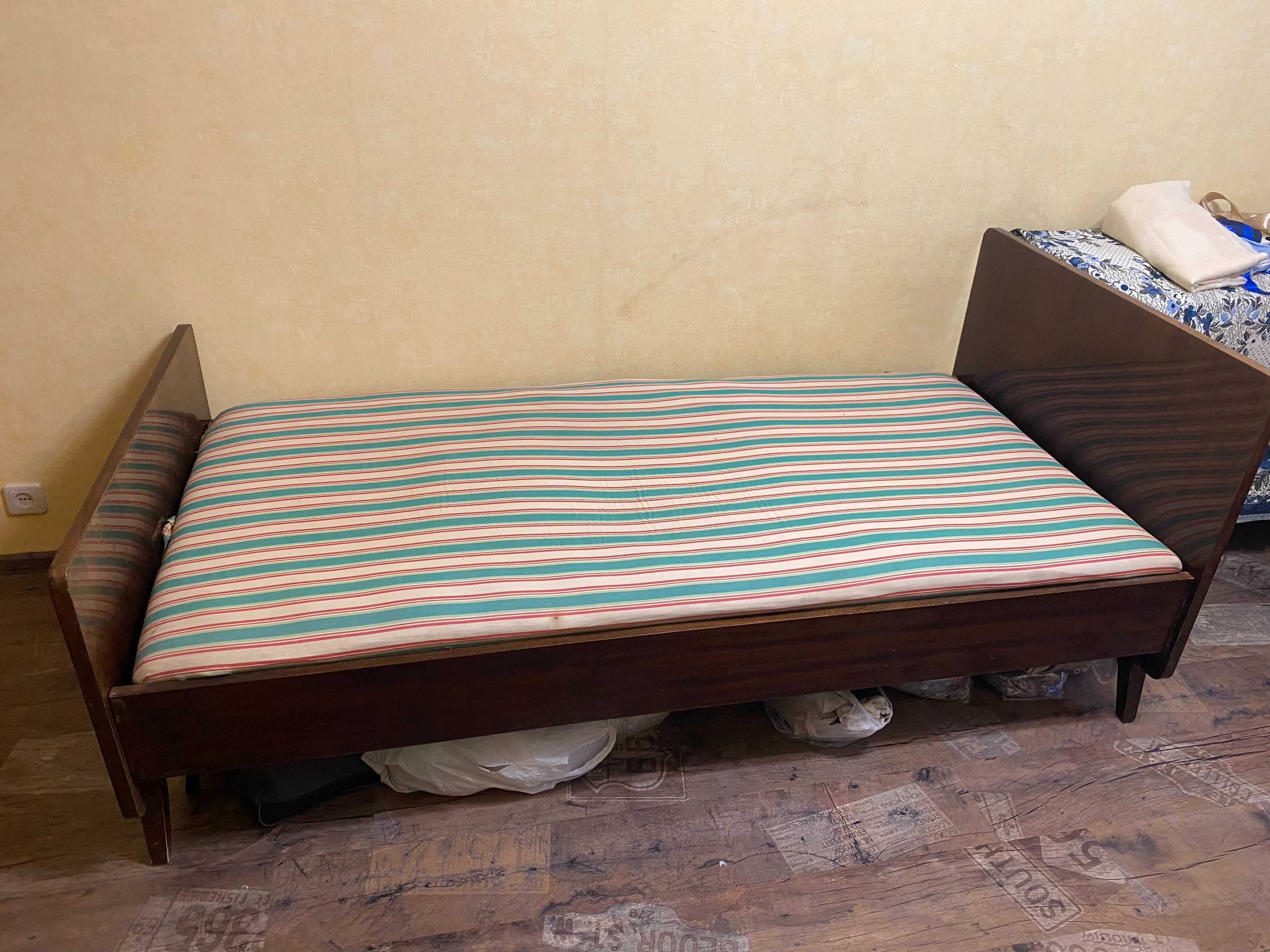 Продам односпальную кровать производство Болгария