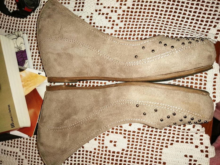 Conjunto de Sapatos de senhora