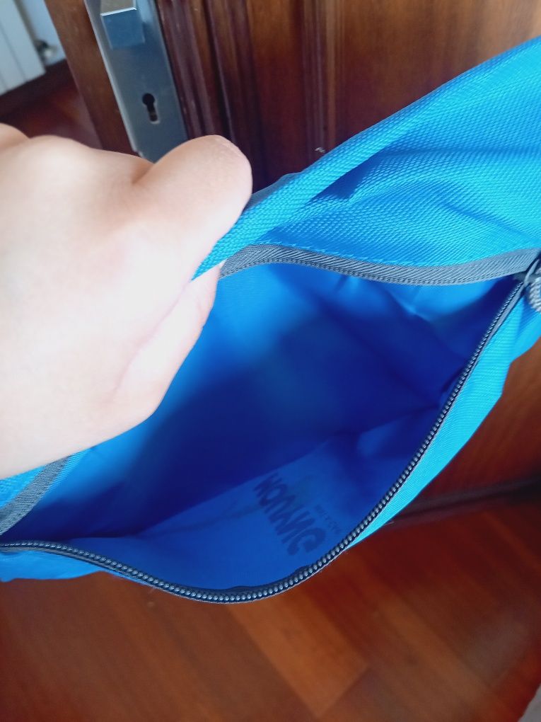 Mochila pequena caminhada