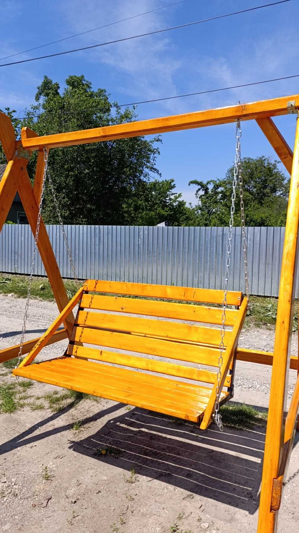 Садові гойдалки в наявності \ садові меблі \ стіл з лавками