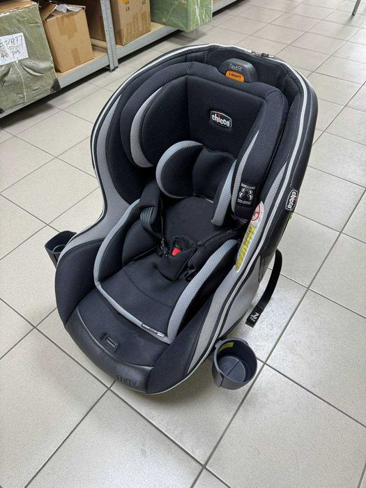 Детское автокресло Chicco NextFit Zip Max (оригинал США)