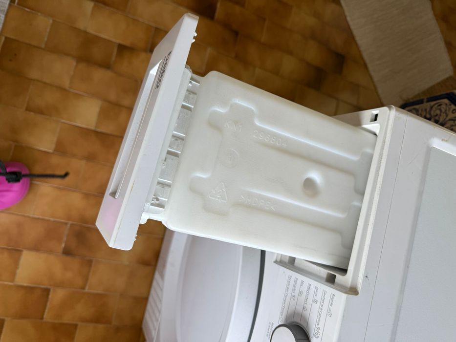 Maquina secar roupa como nova para desocupar