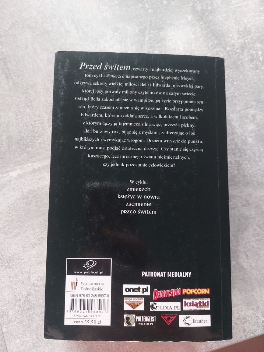 Przed świtem Saga zmierzch
