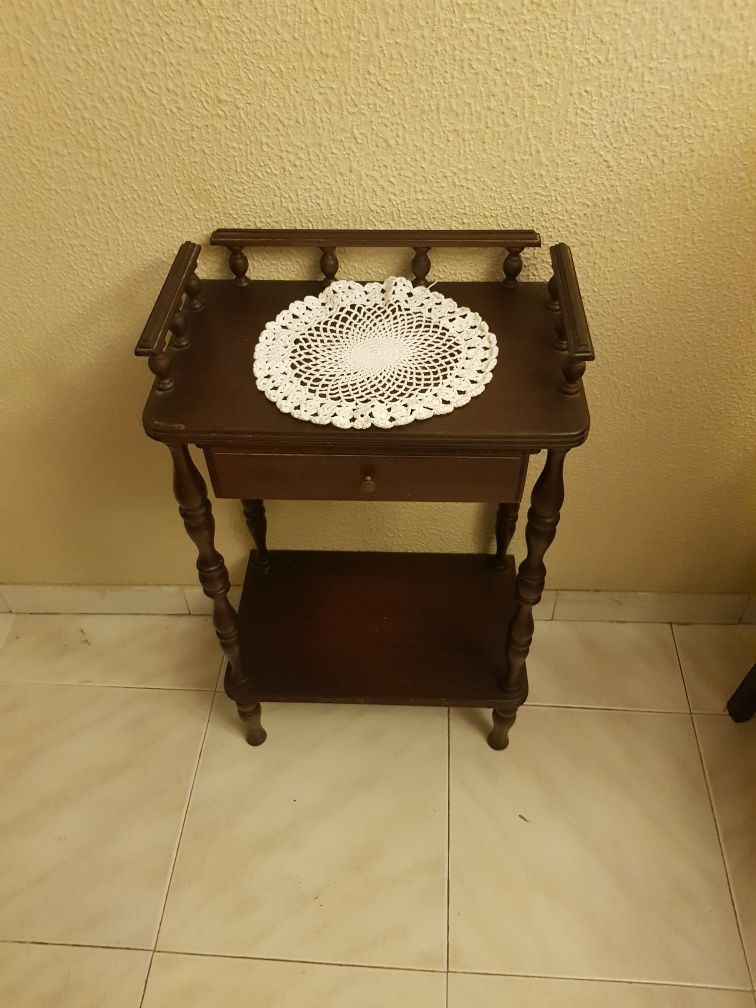 Mesa de telefone