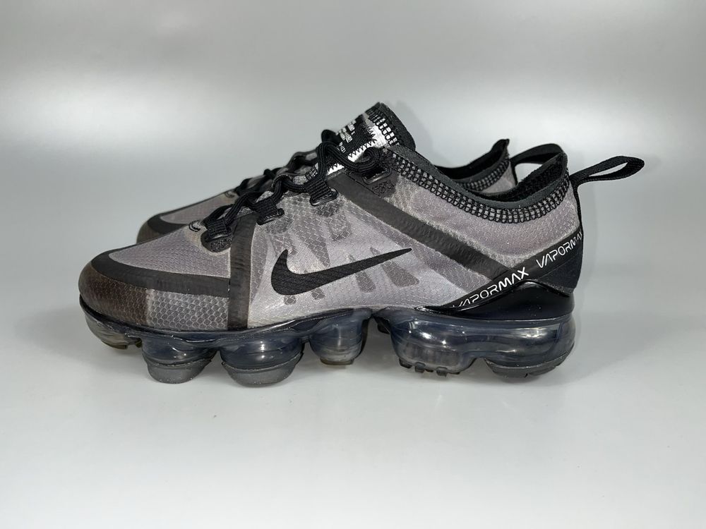 Кроссовки Nike Vapormax 36 размер (по стельке 23 см)