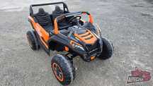 Duże autko SAMOCHÓD A032 RACING 4x4 dla dzieci PILOT MP3