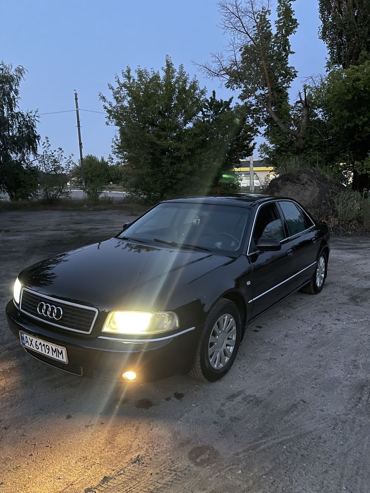 Audi A8 Quattro ІДЕАЛ