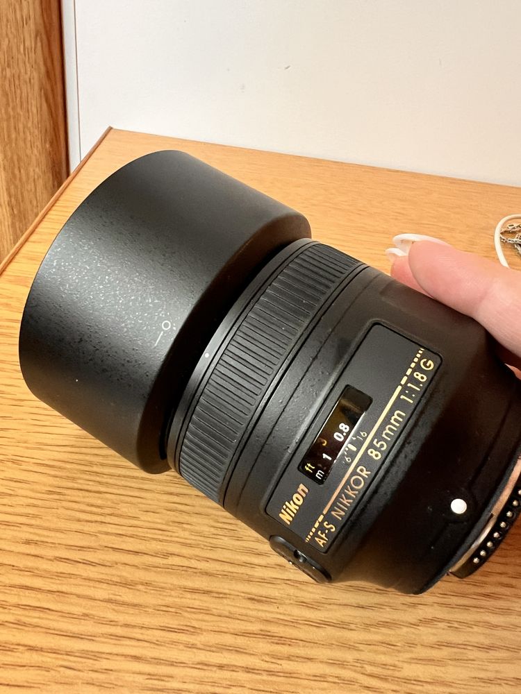 Обʼєктив AF-S Nikkor 85 mm 1:1,8 до фотоапарата Nikon