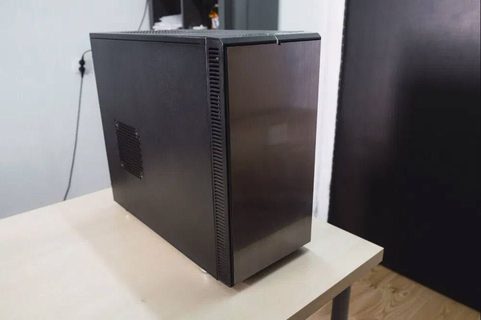 Komputer stacjonarny i5 3.40 GHz RAM 32 GB - SSD